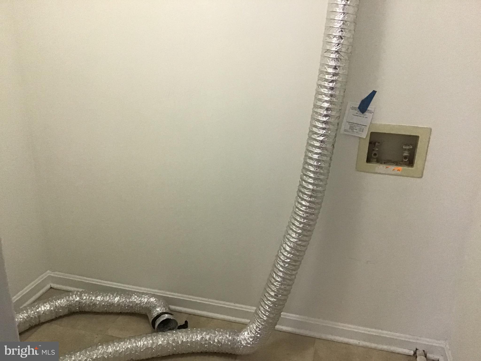 DEVON HILLS - Residential