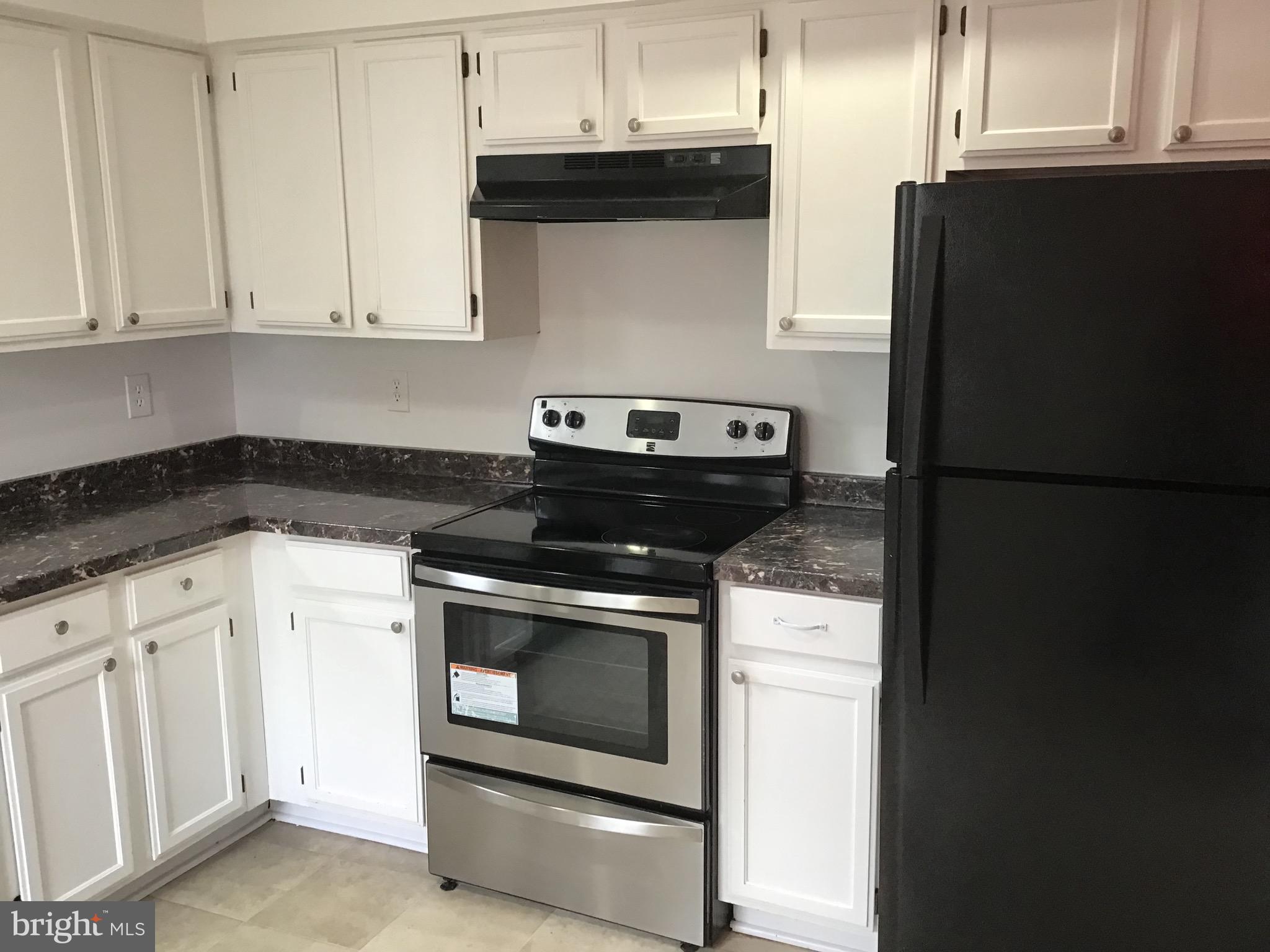 DEVON HILLS - Residential