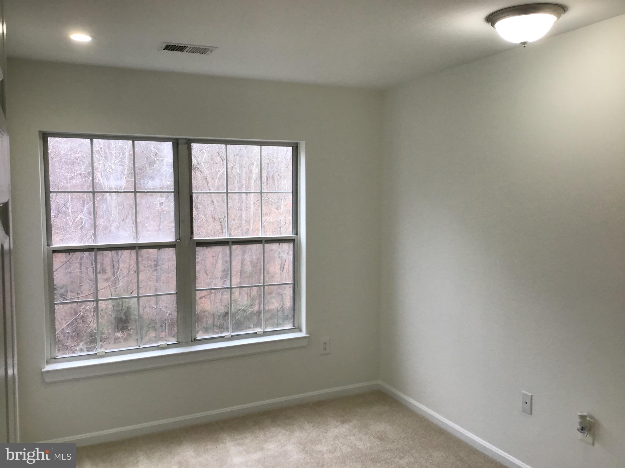 DEVON HILLS - Residential