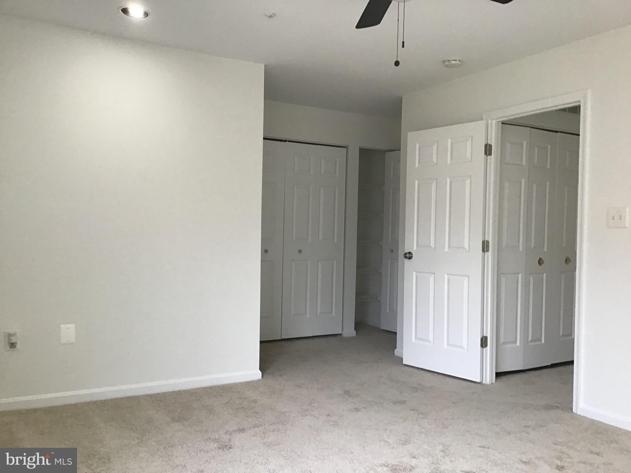 DEVON HILLS - Residential