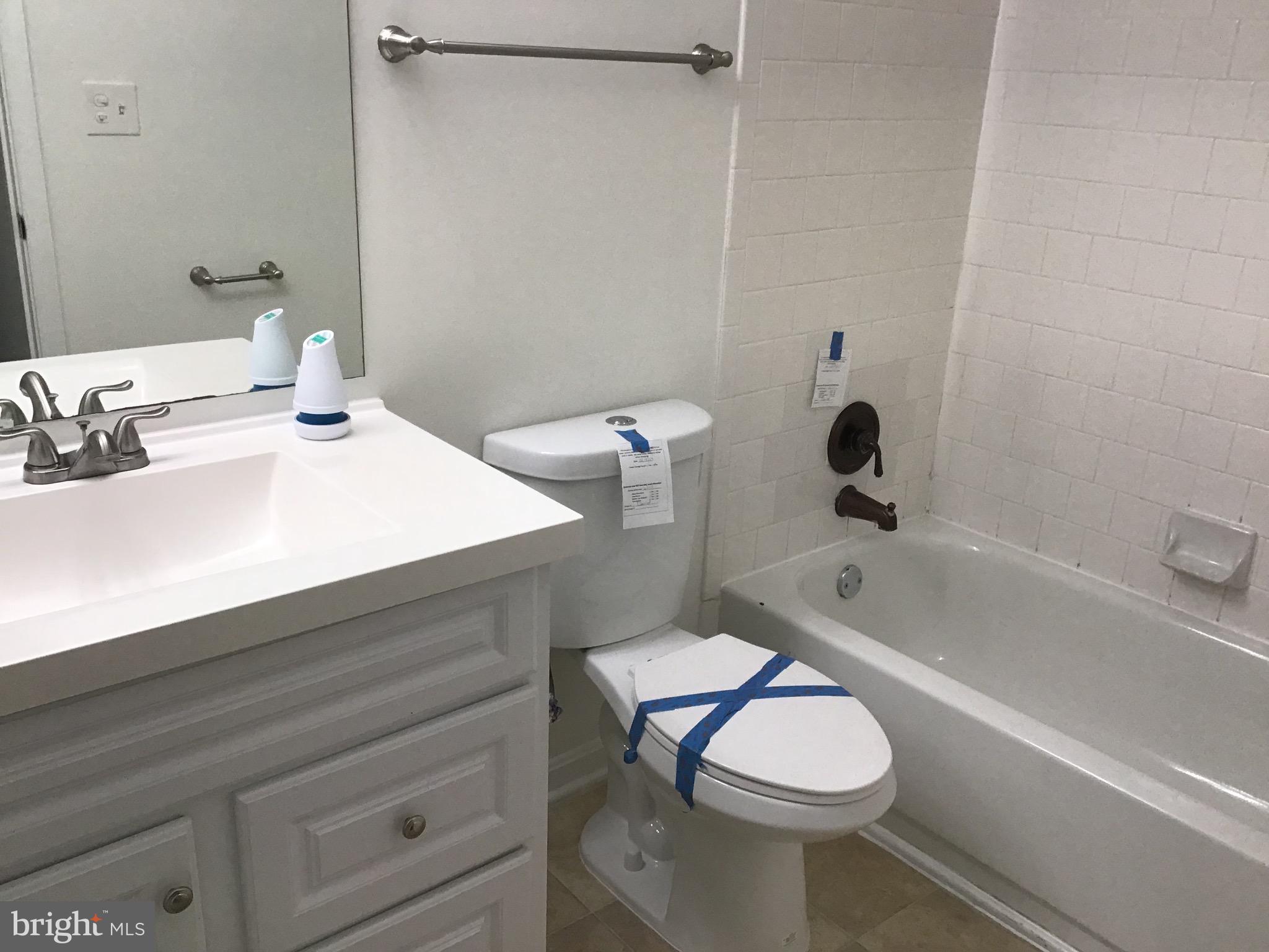 DEVON HILLS - Residential