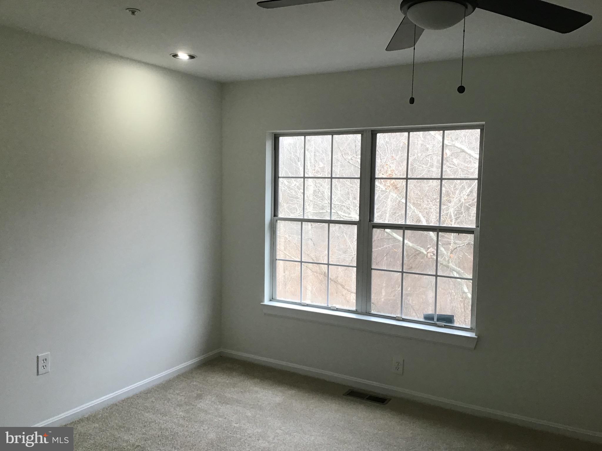 DEVON HILLS - Residential