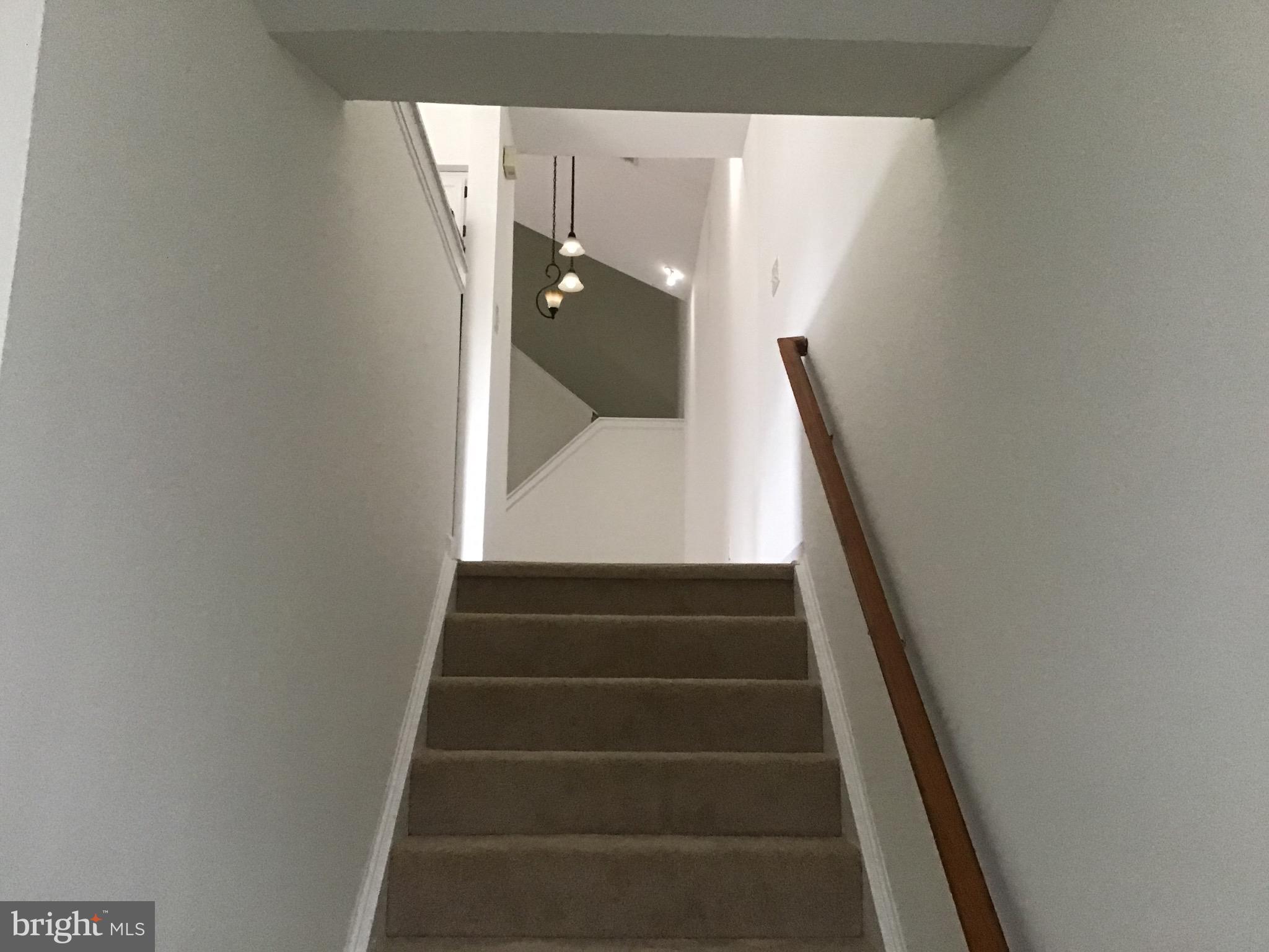 DEVON HILLS - Residential