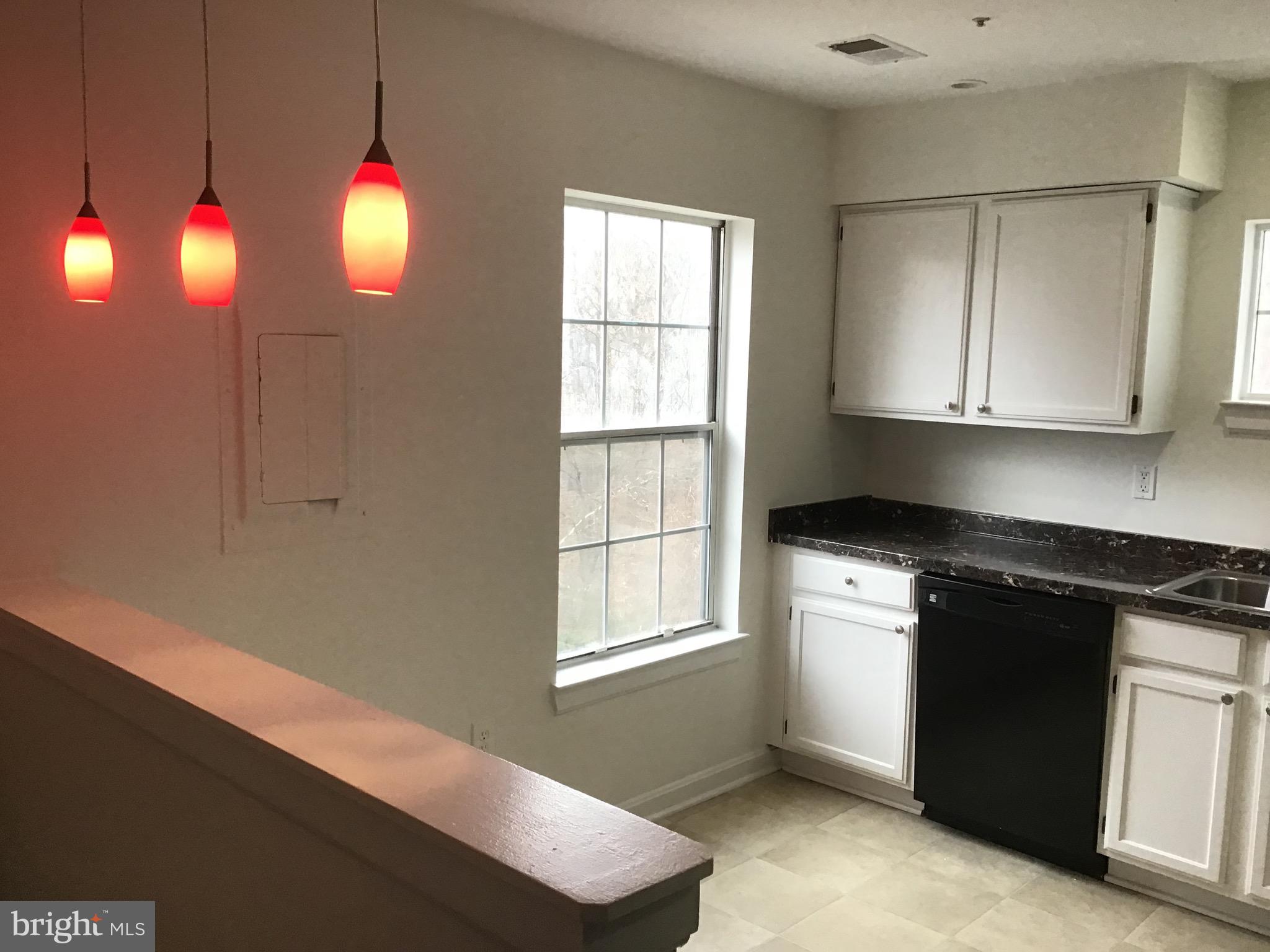 DEVON HILLS - Residential