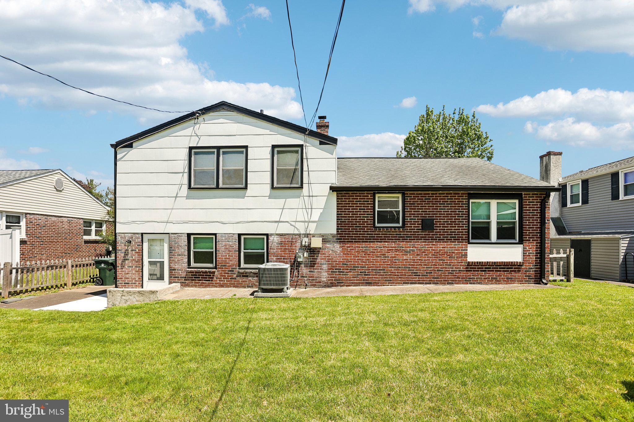 WILLOW RUN - Residential