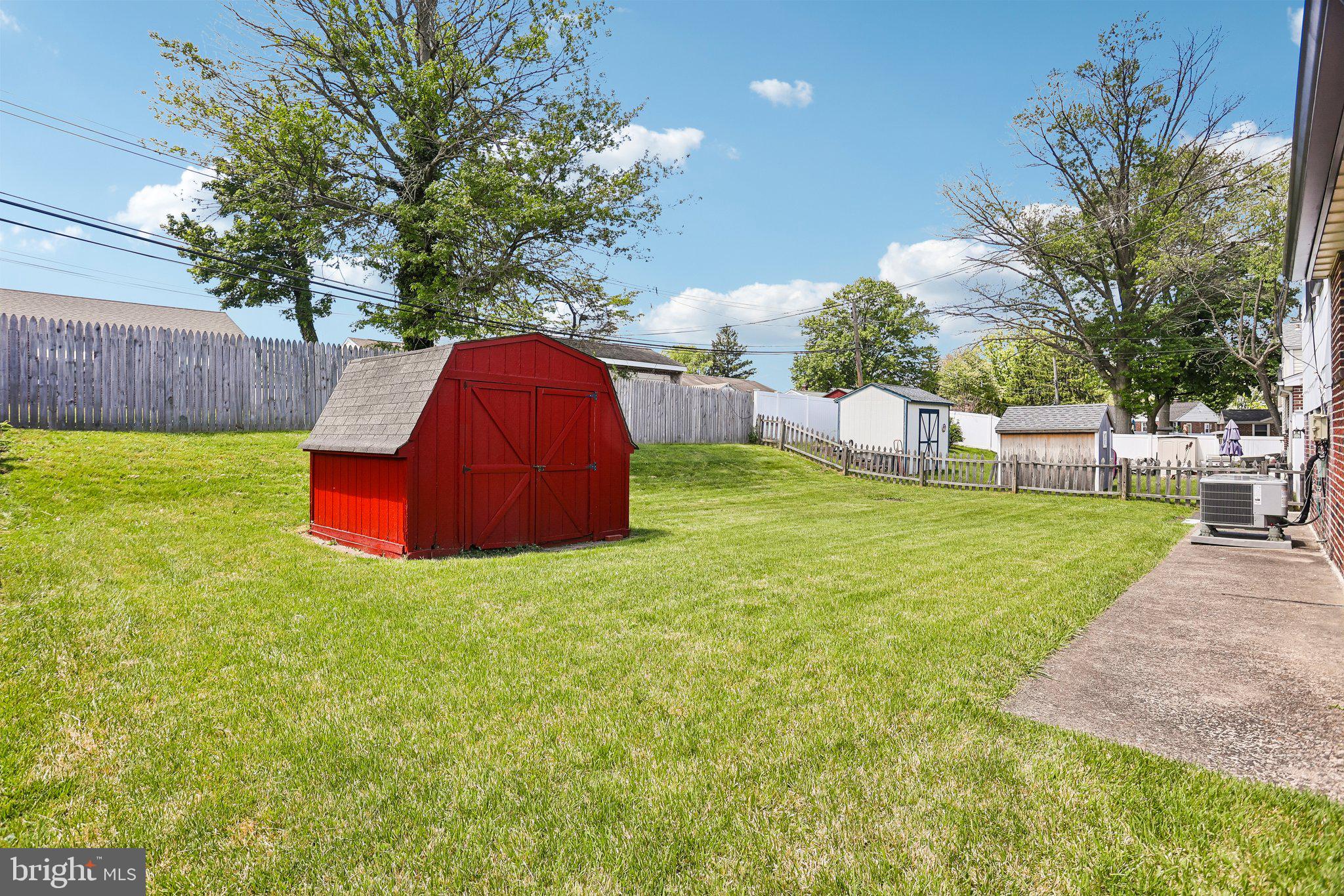 WILLOW RUN - Residential