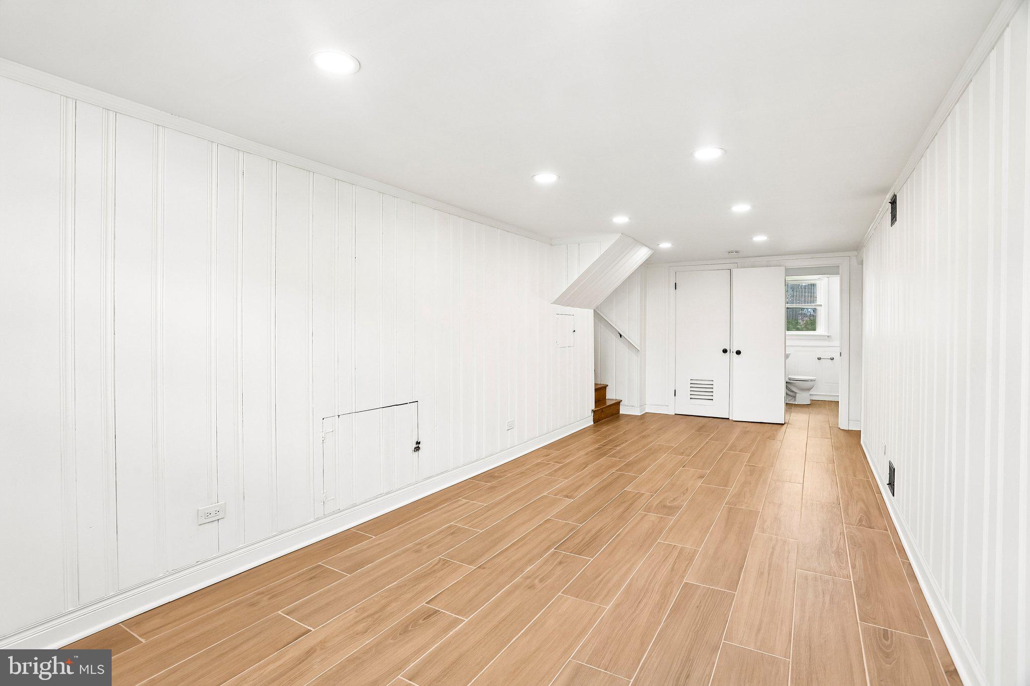 WILLOW RUN - Residential