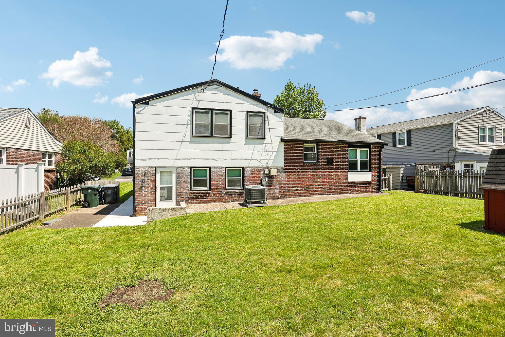 WILLOW RUN - Residential
