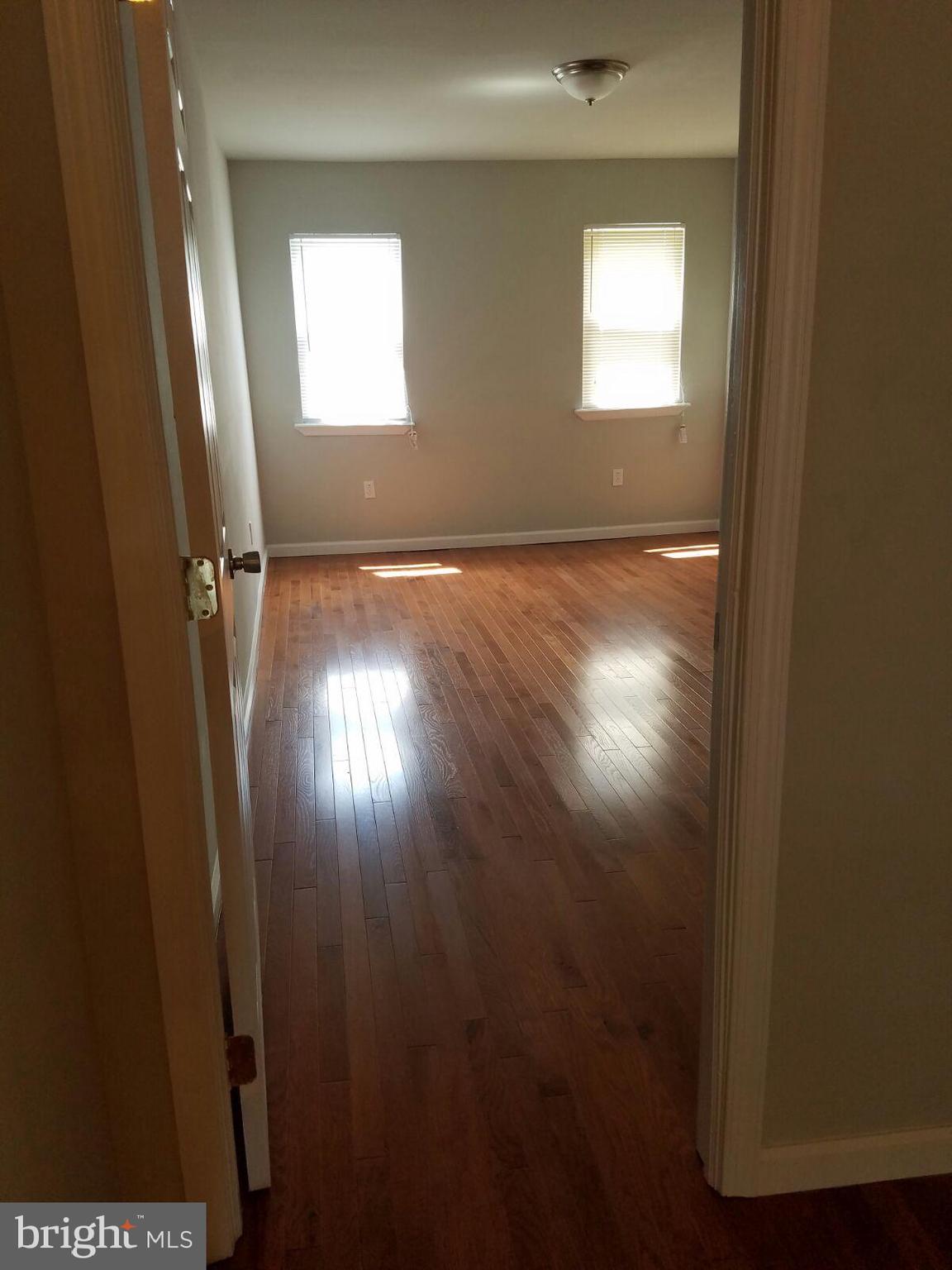 UNIVERSITY CITY - Residential Lease