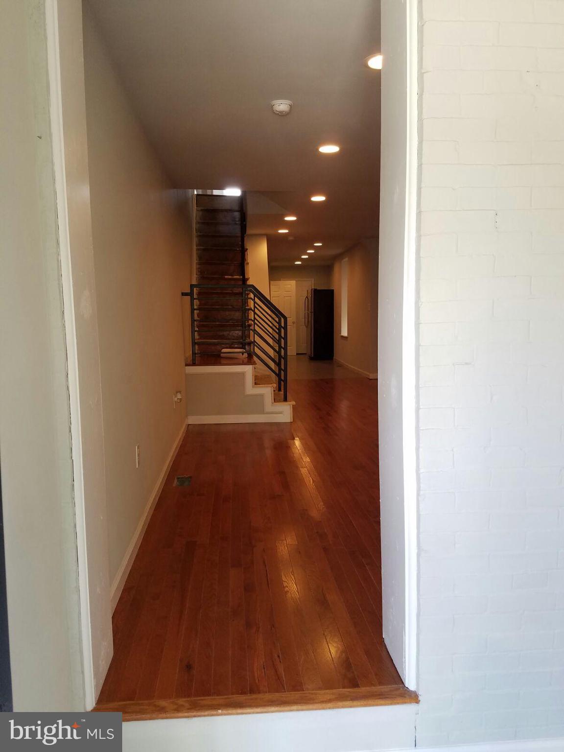 UNIVERSITY CITY - Residential Lease