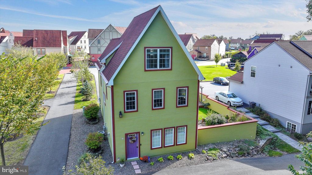 Photo of 2 Bissenden Way, REINHOLDS, PA 17569 (MLS # PALA2075508)