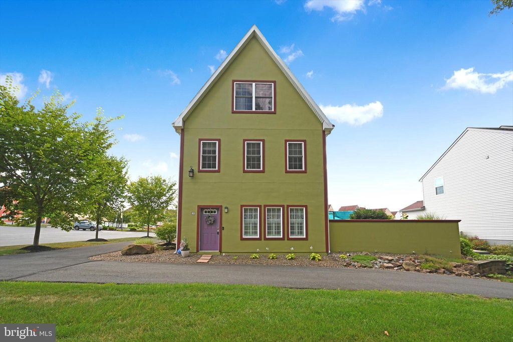 Photo of 2 Bissenden Way, REINHOLDS, PA 17569 (MLS # PALA2075508)