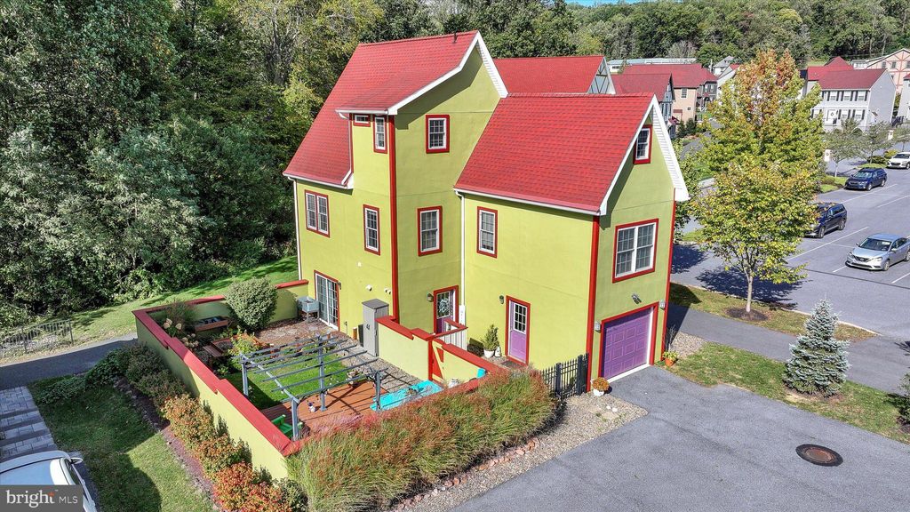 Photo of 2 Bissenden Way, REINHOLDS, PA 17569 (MLS # PALA2075508)