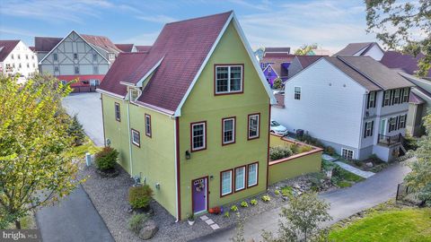 Photo of 2 Bissenden Way, REINHOLDS, PA 17569 (MLS # PALA2075508)