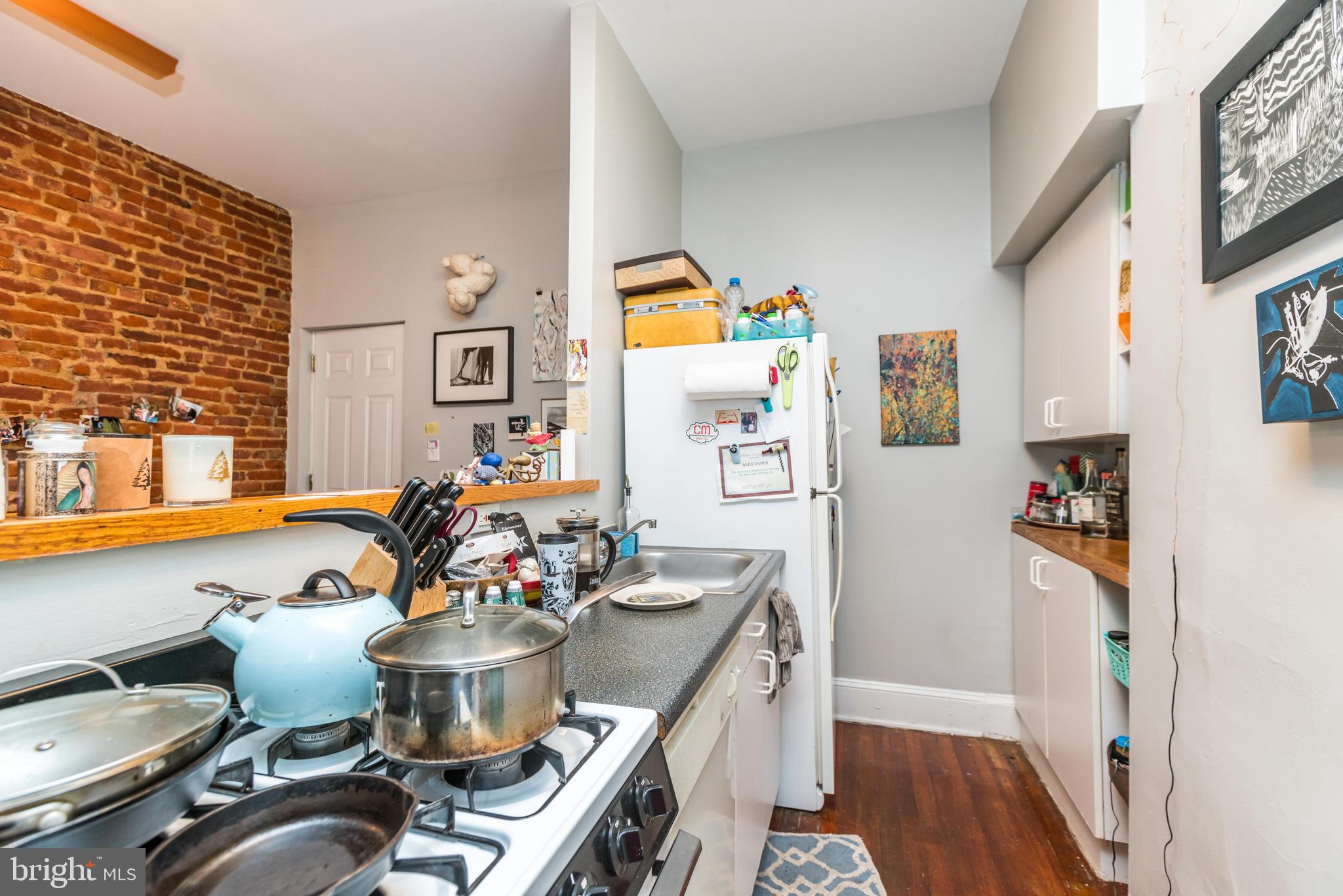 CHARLES VILLAGE - Residential Income