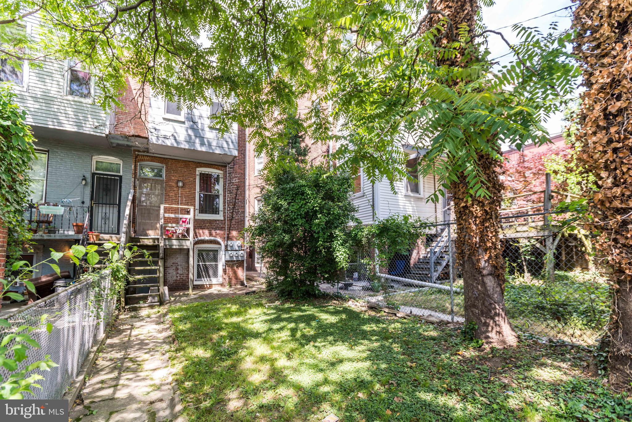 CHARLES VILLAGE - Residential Income