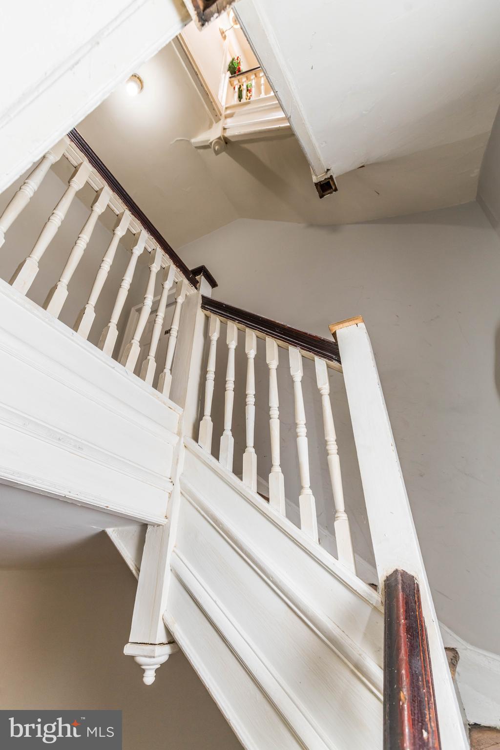 CHARLES VILLAGE - Residential Income