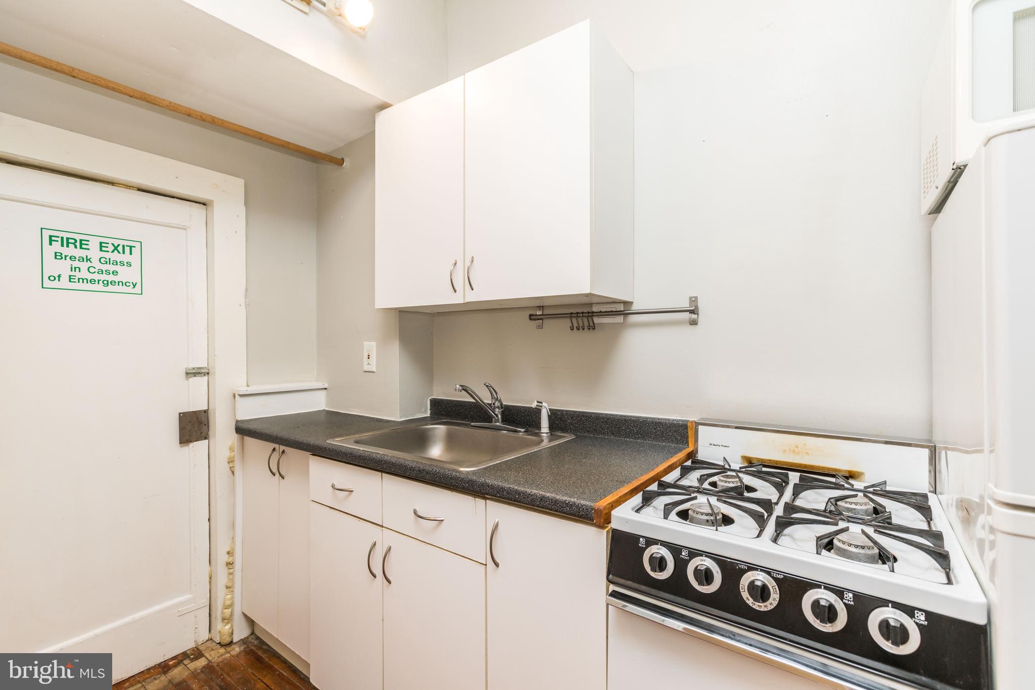 CHARLES VILLAGE - Residential Income