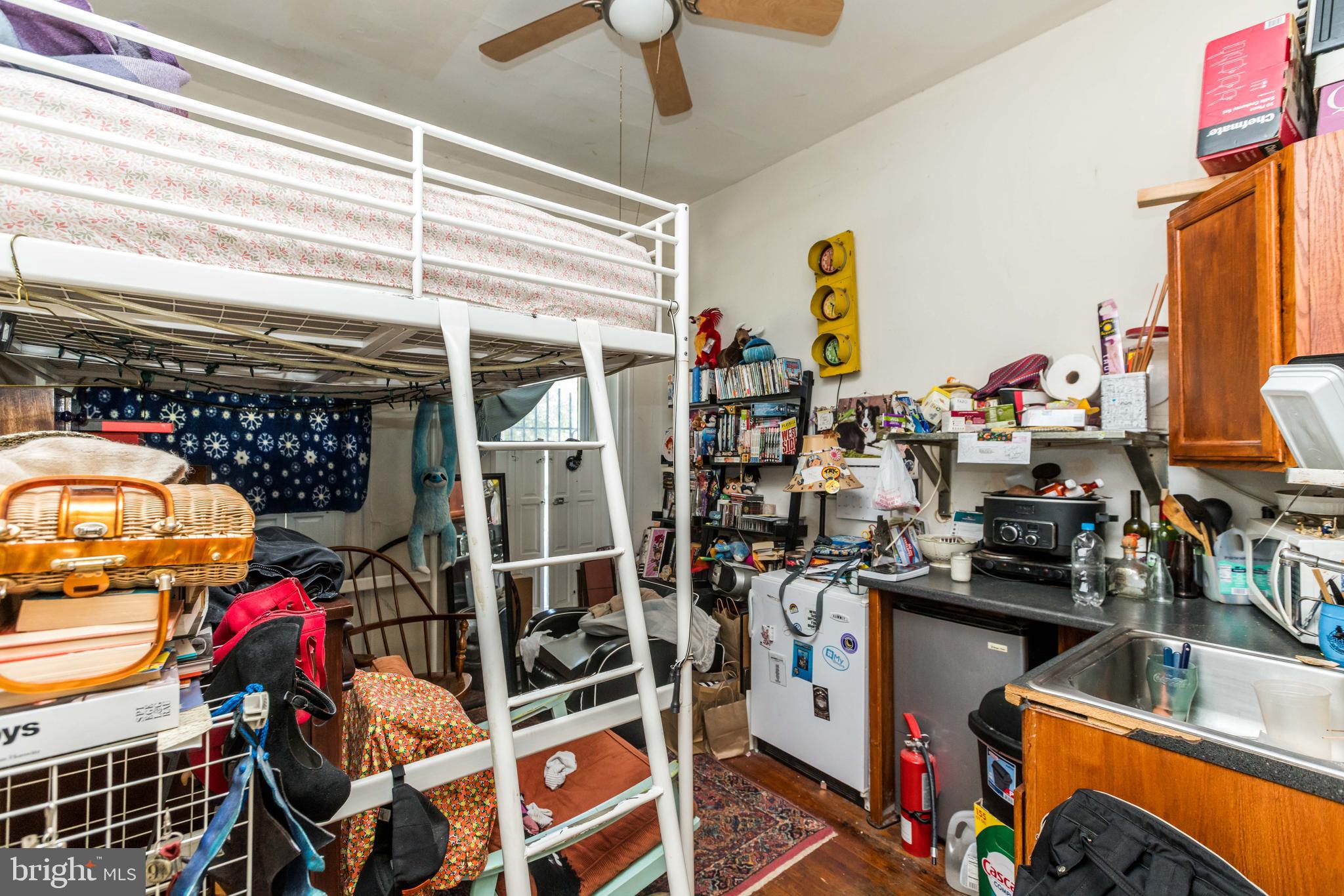 CHARLES VILLAGE - Residential Income