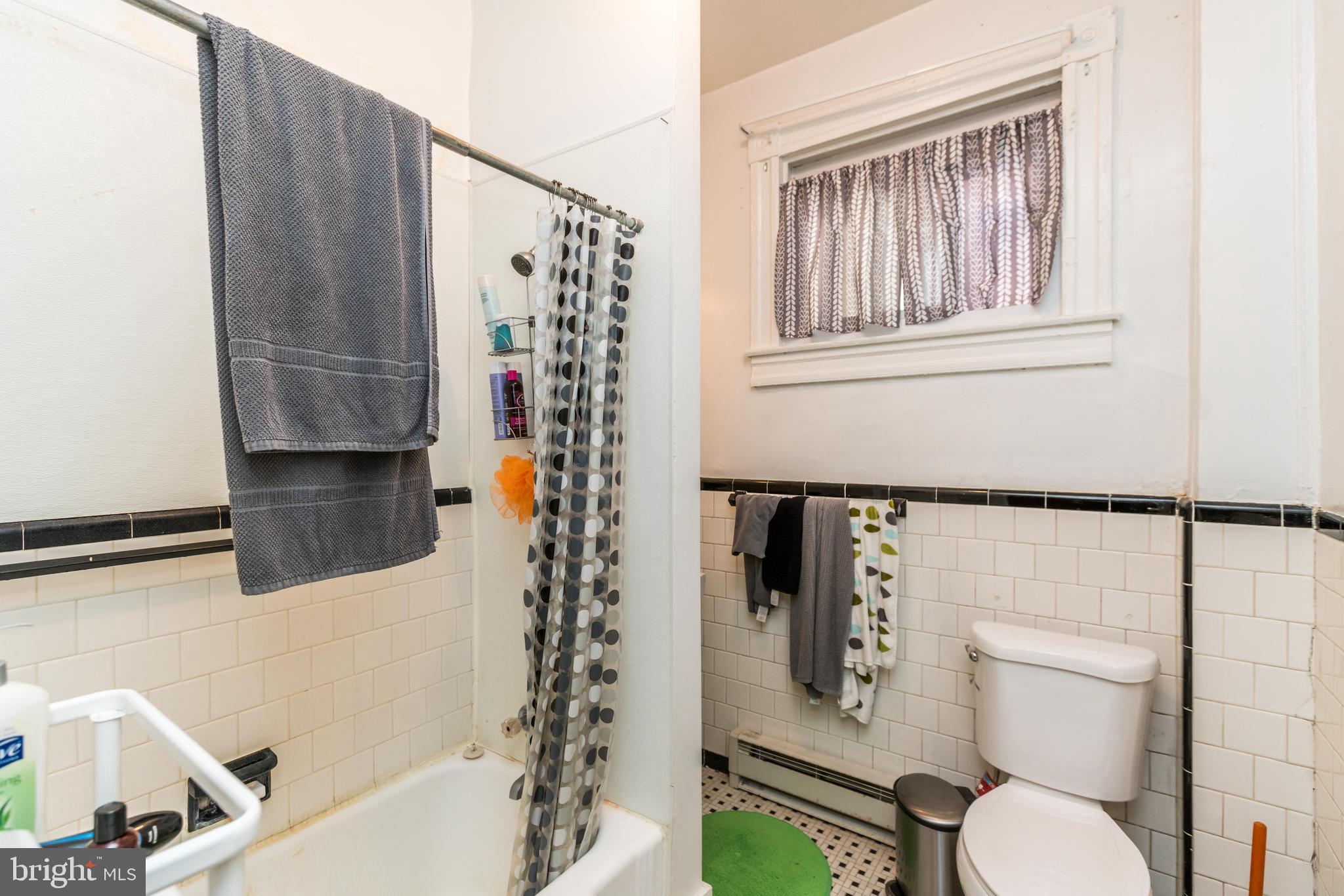 CHARLES VILLAGE - Residential Income