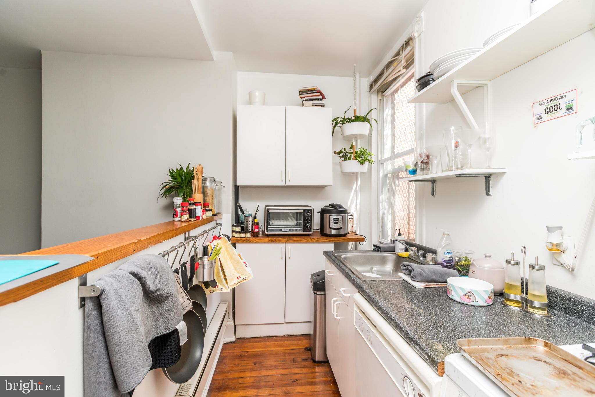 CHARLES VILLAGE - Residential Income