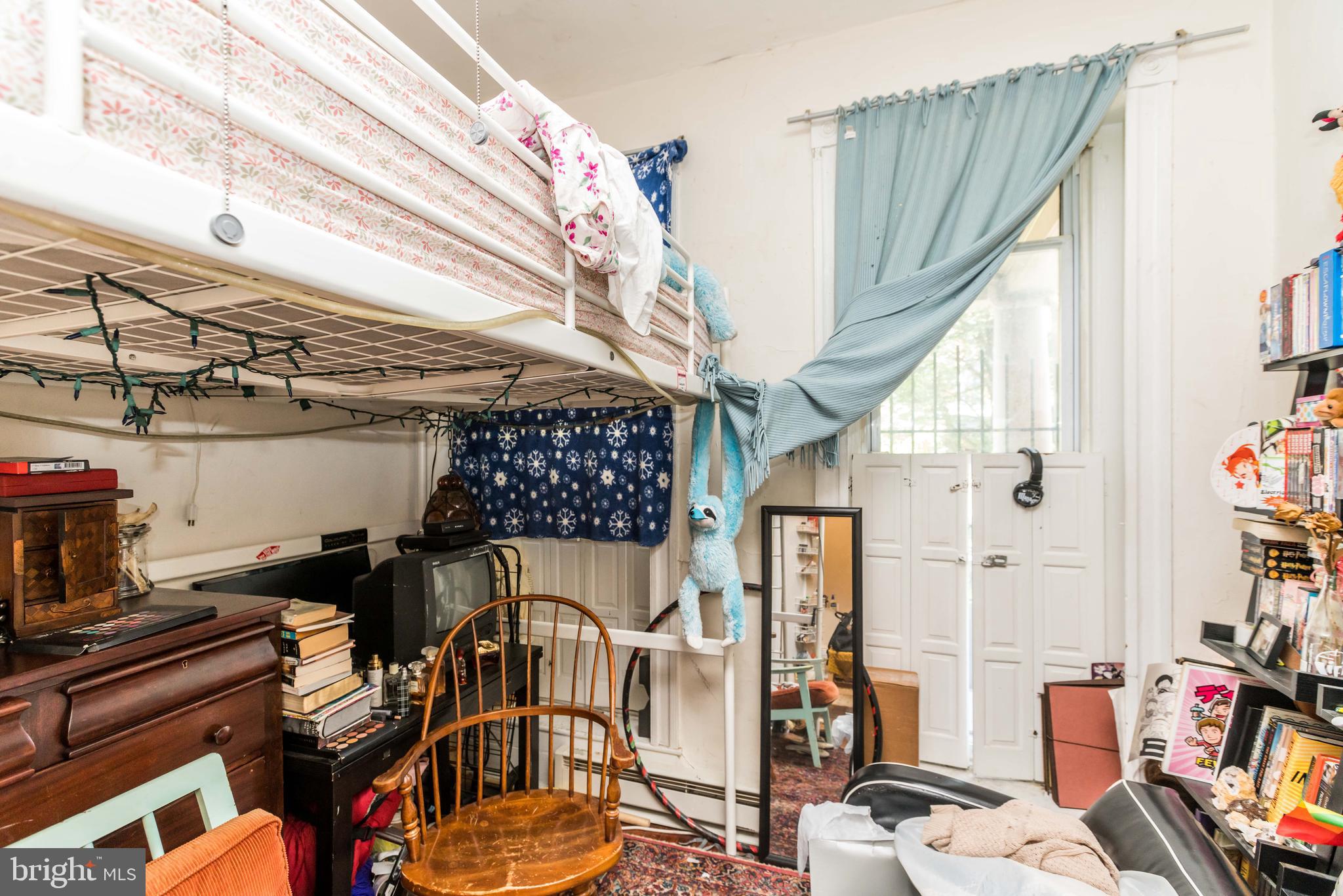 CHARLES VILLAGE - Residential Income