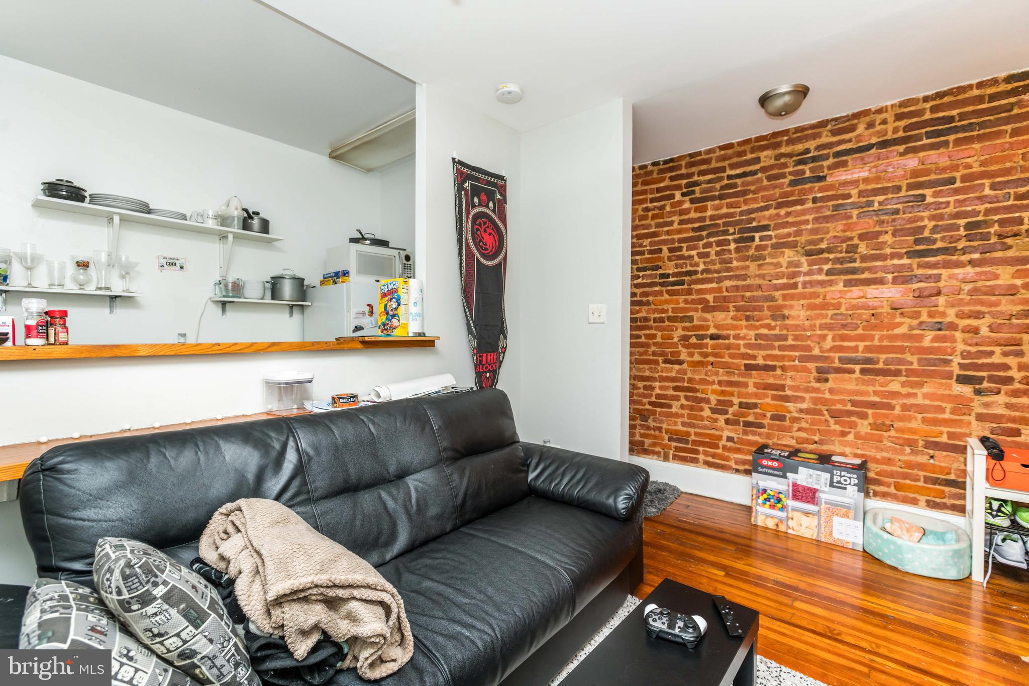 CHARLES VILLAGE - Residential Income