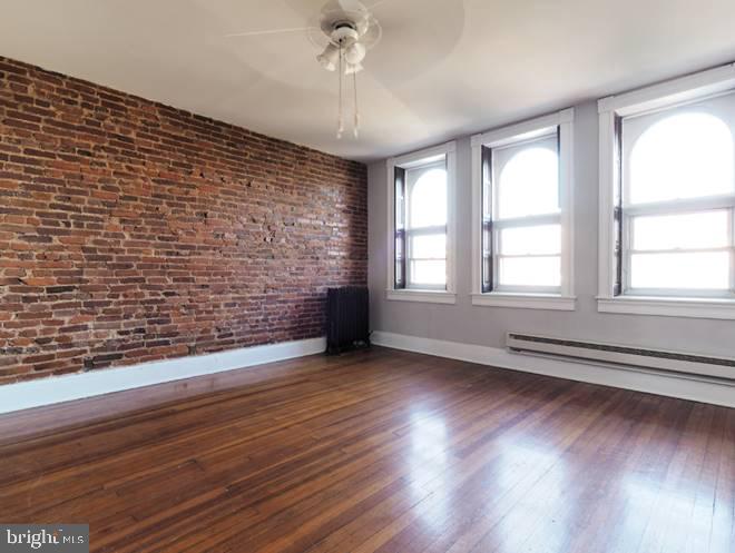 CHARLES VILLAGE - Residential Income