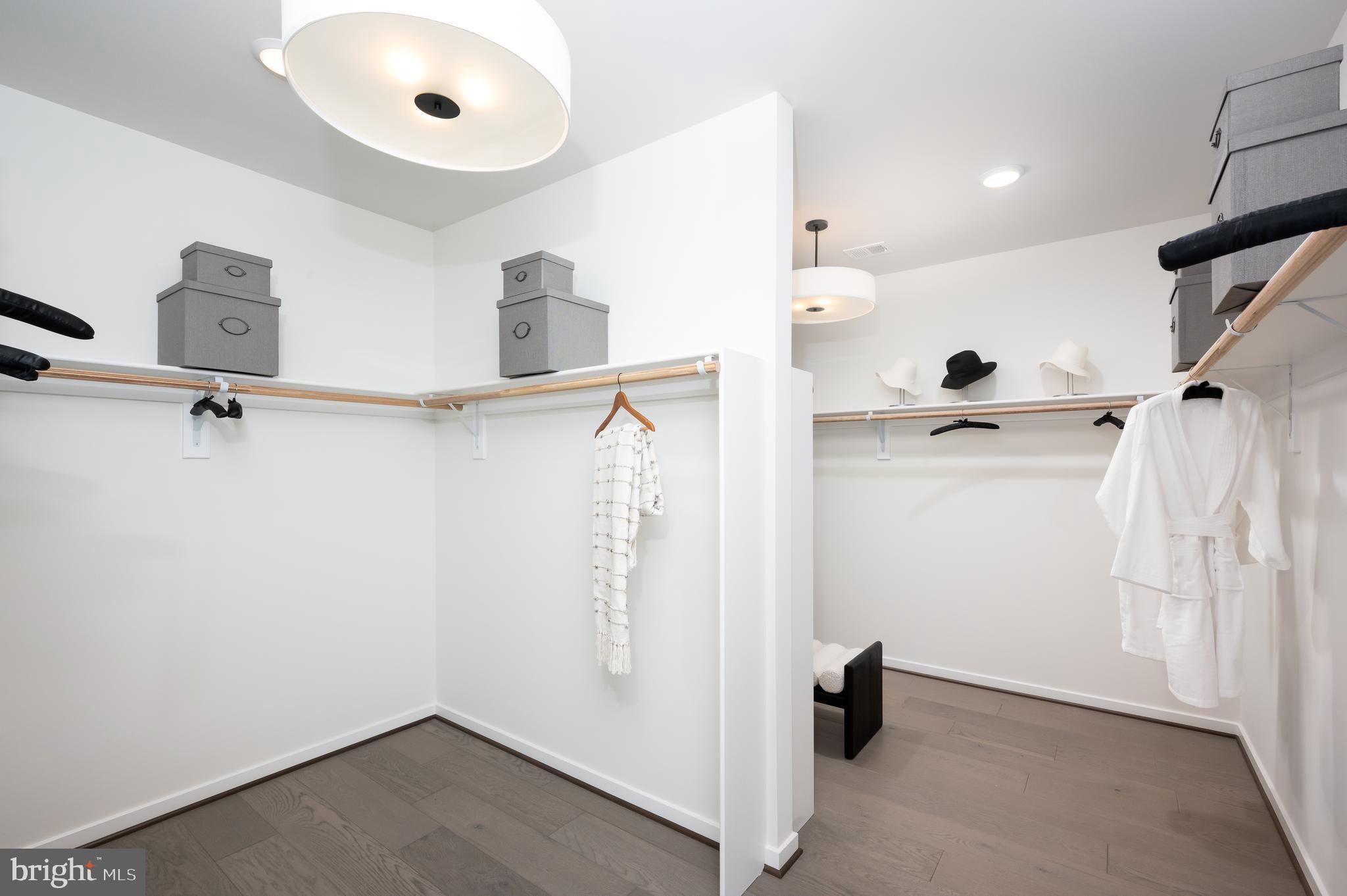 BRAMBLETON - Residential