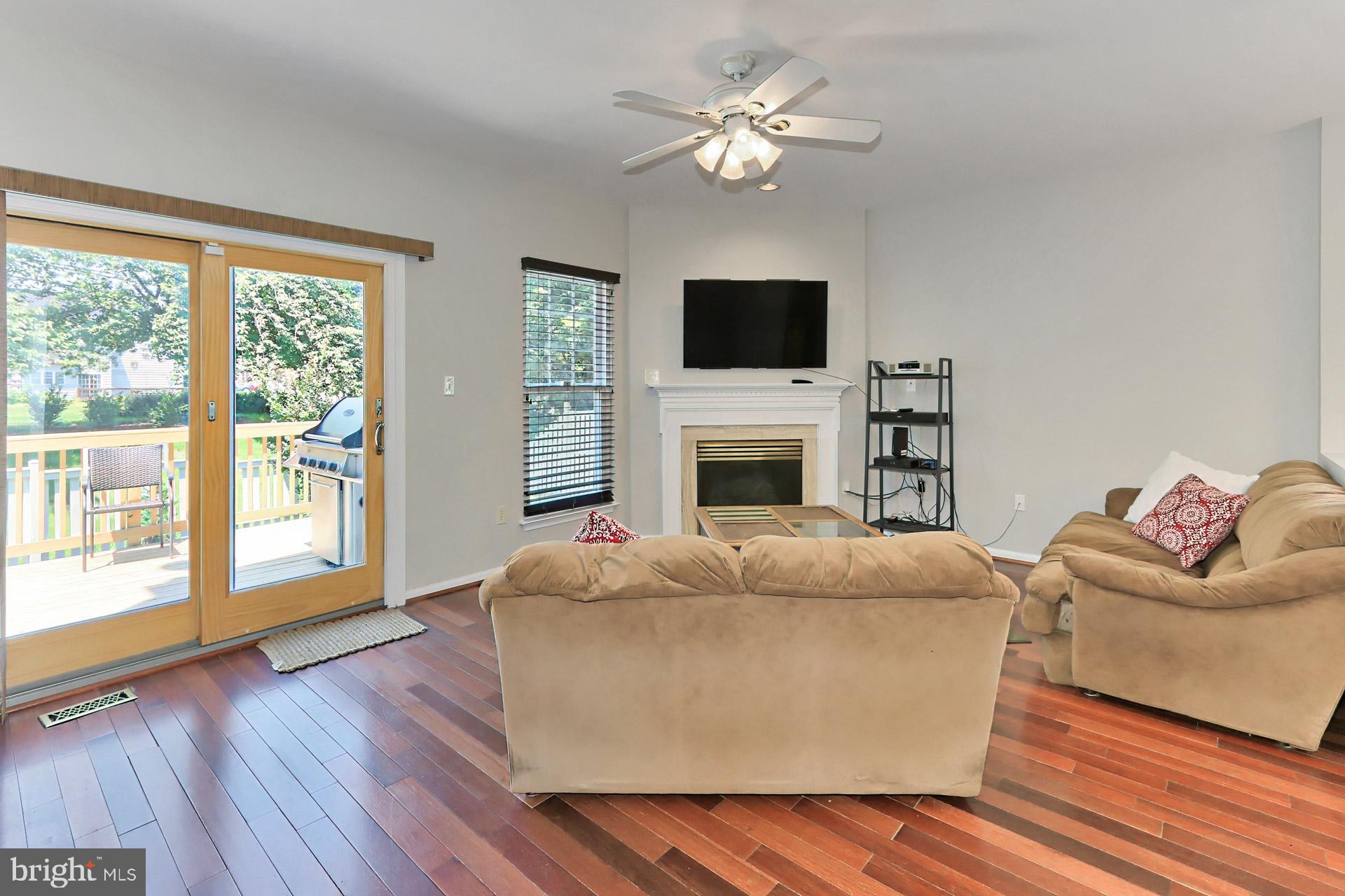 ASHBURN FARM - Residential