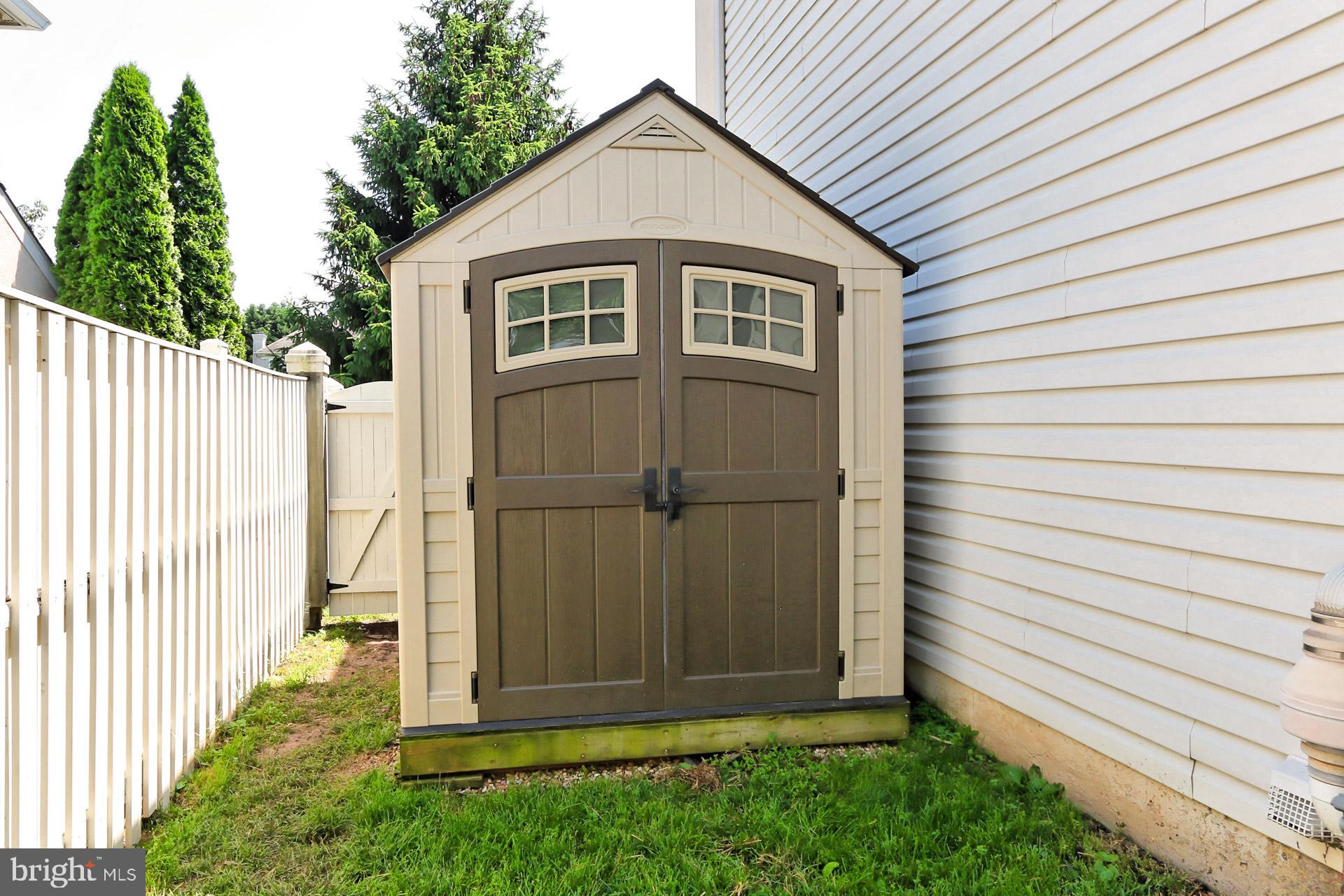 ASHBURN FARM - Residential