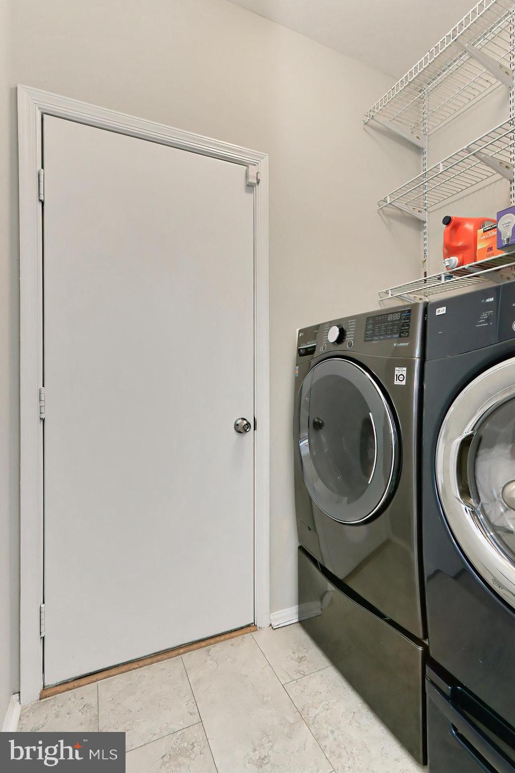 ASHBURN FARM - Residential