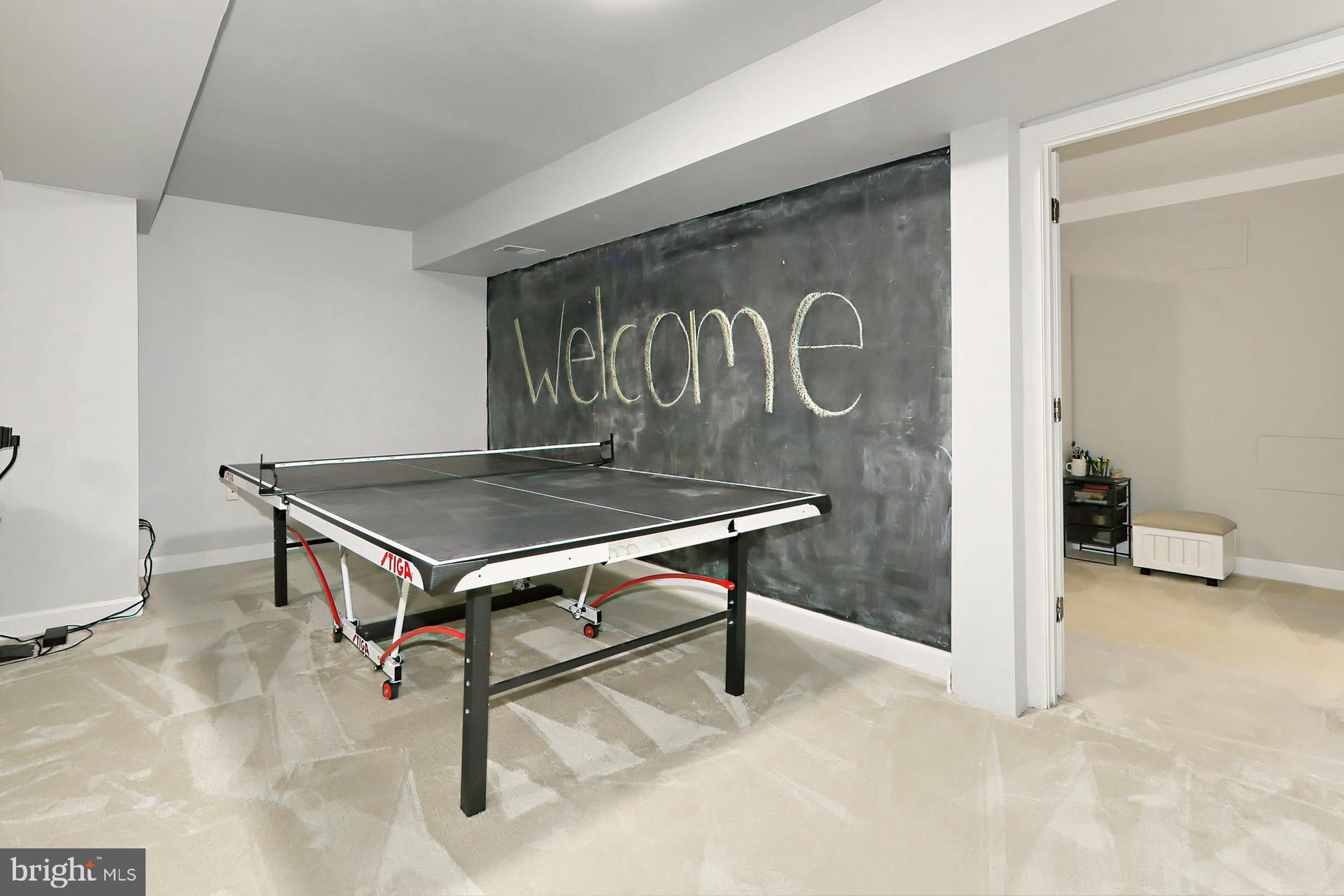 ASHBURN FARM - Residential