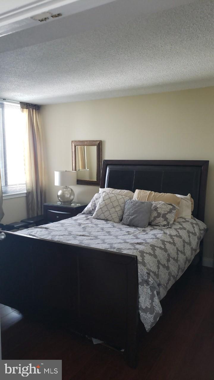 SKYLINE SQUARE CONDO - Residential Lease