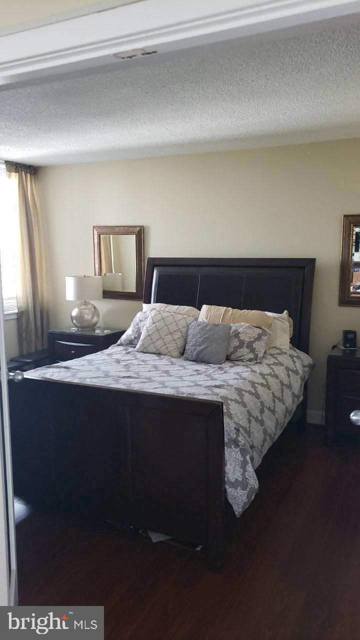 SKYLINE SQUARE CONDO - Residential Lease