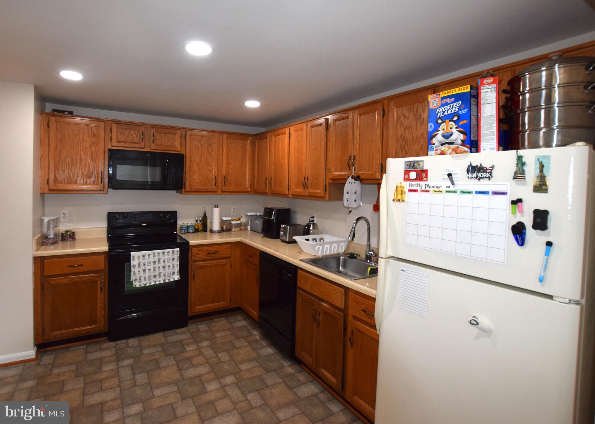 AMBERLEIGH - Residential Lease