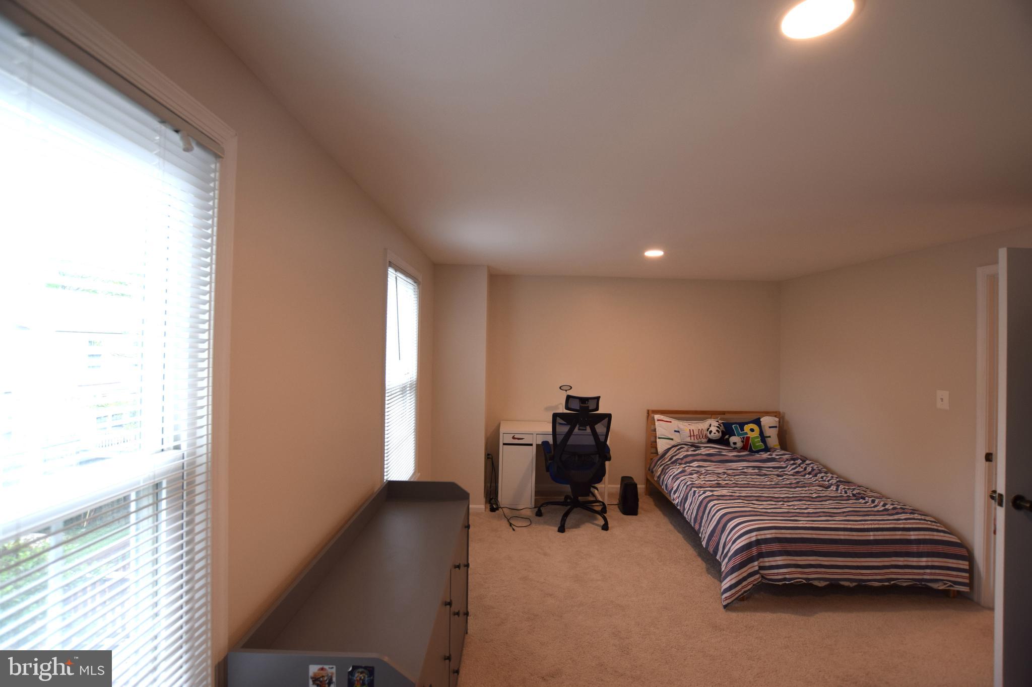 AMBERLEIGH - Residential Lease