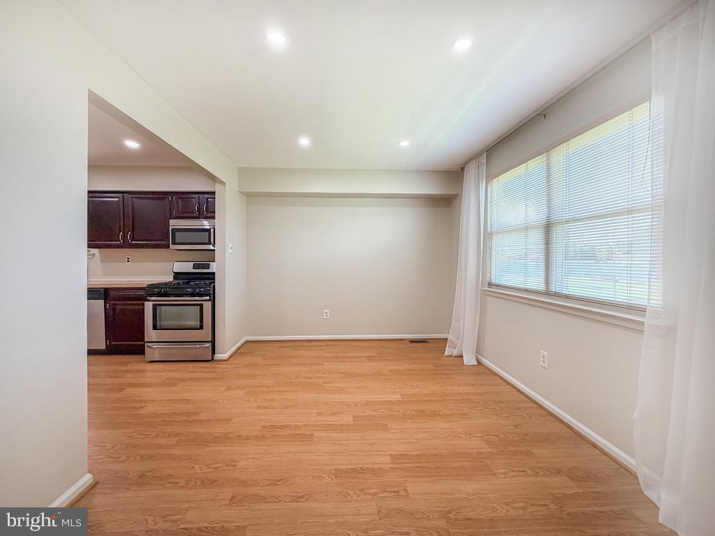 SILVER LAKE AT NEW - Residential