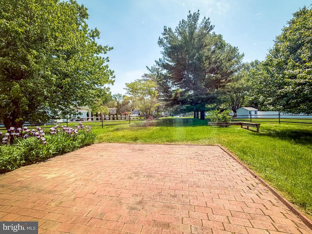 SILVER LAKE AT NEW - Residential