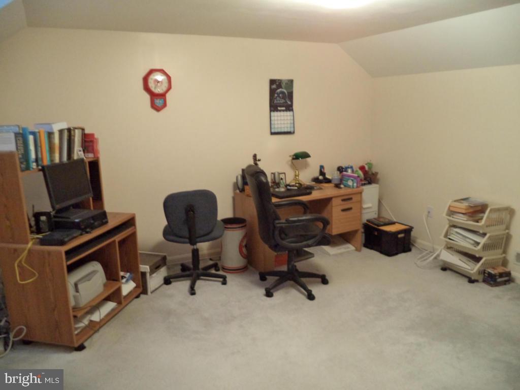 GRANDVIEW CHASE - Residential