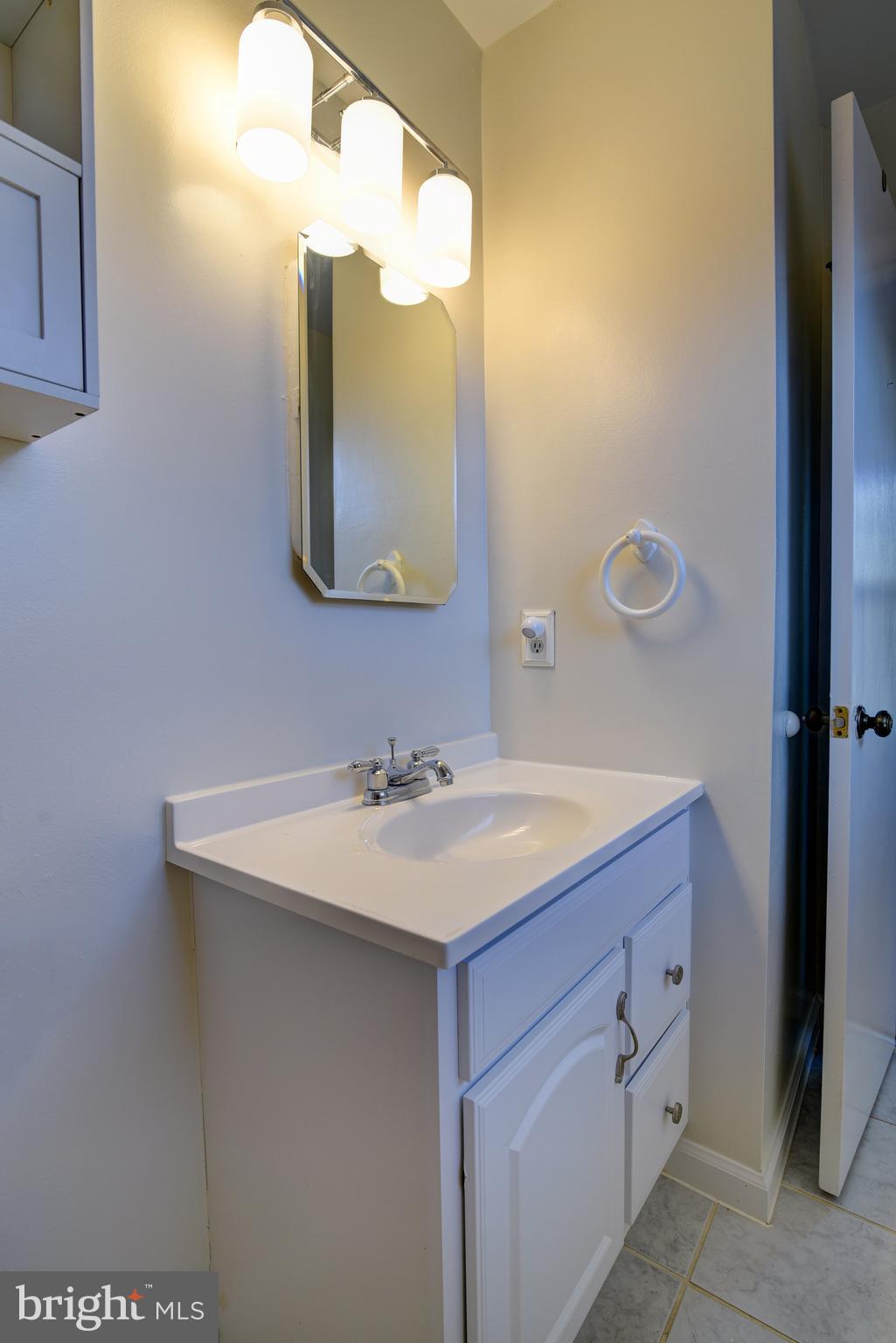 COLONIAL BEACH - Residential