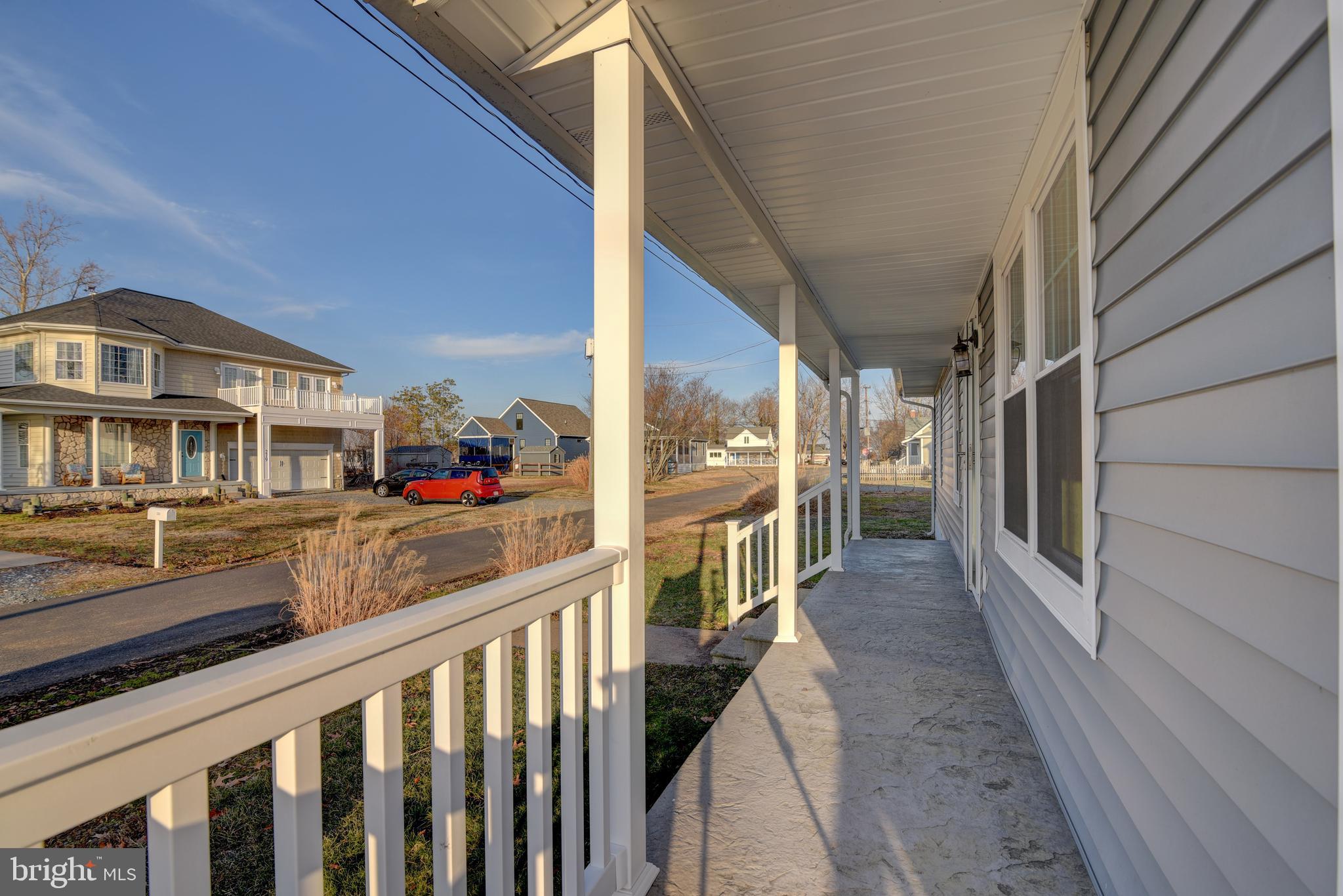 COLONIAL BEACH - Residential