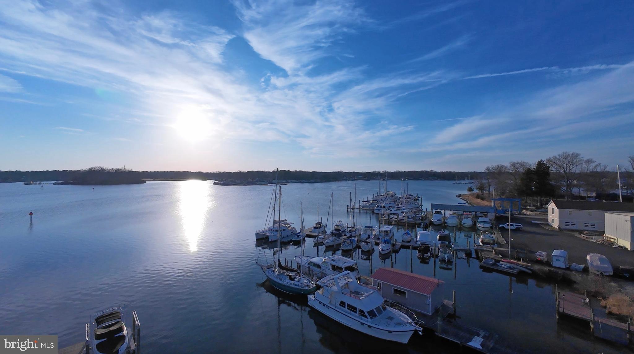 COLONIAL BEACH - Residential