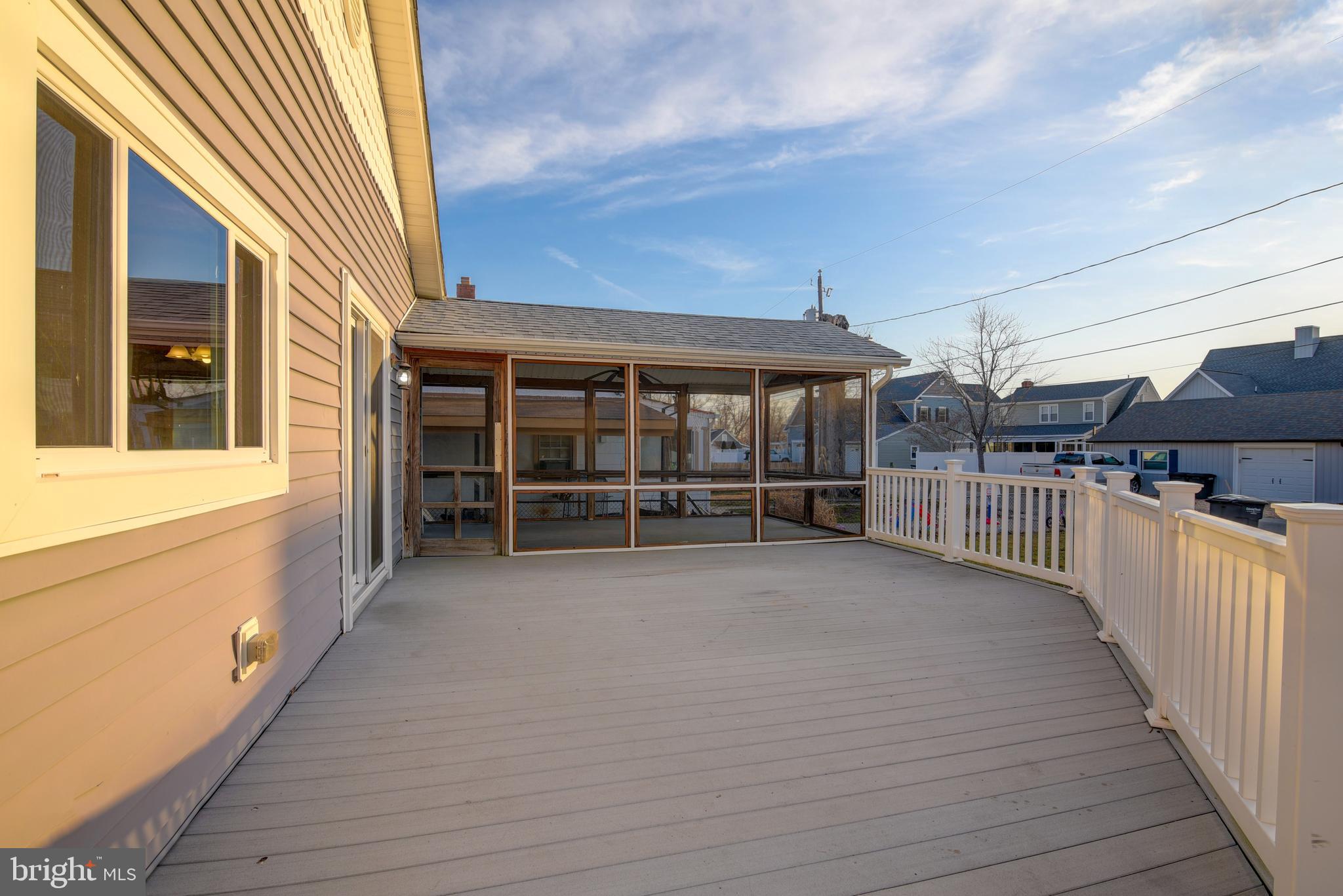 COLONIAL BEACH - Residential