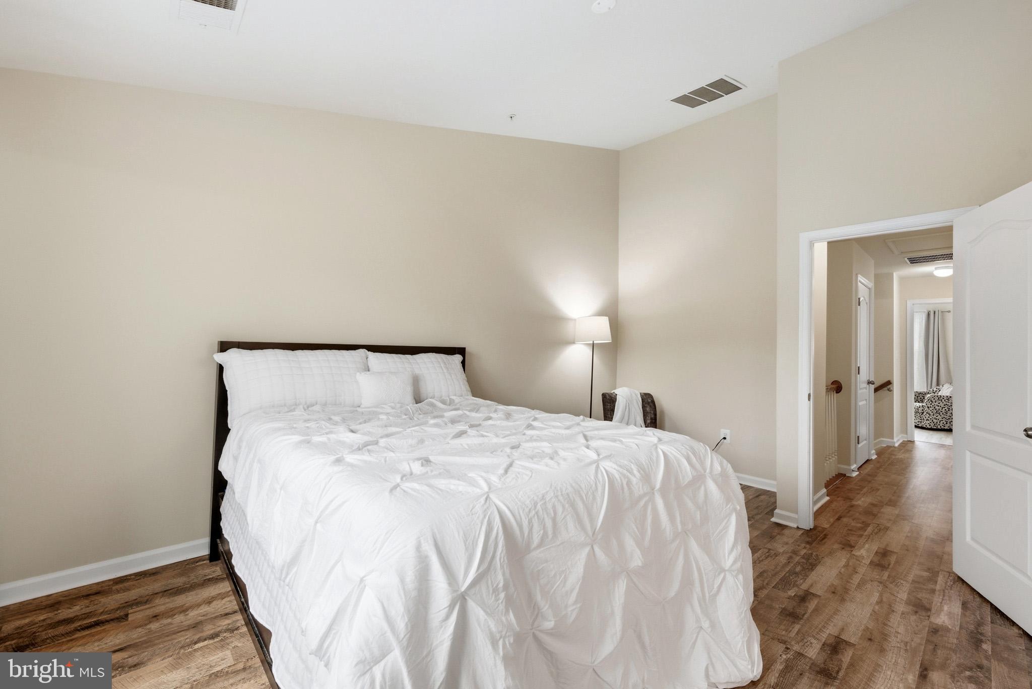 RIVERWATCH - Residential