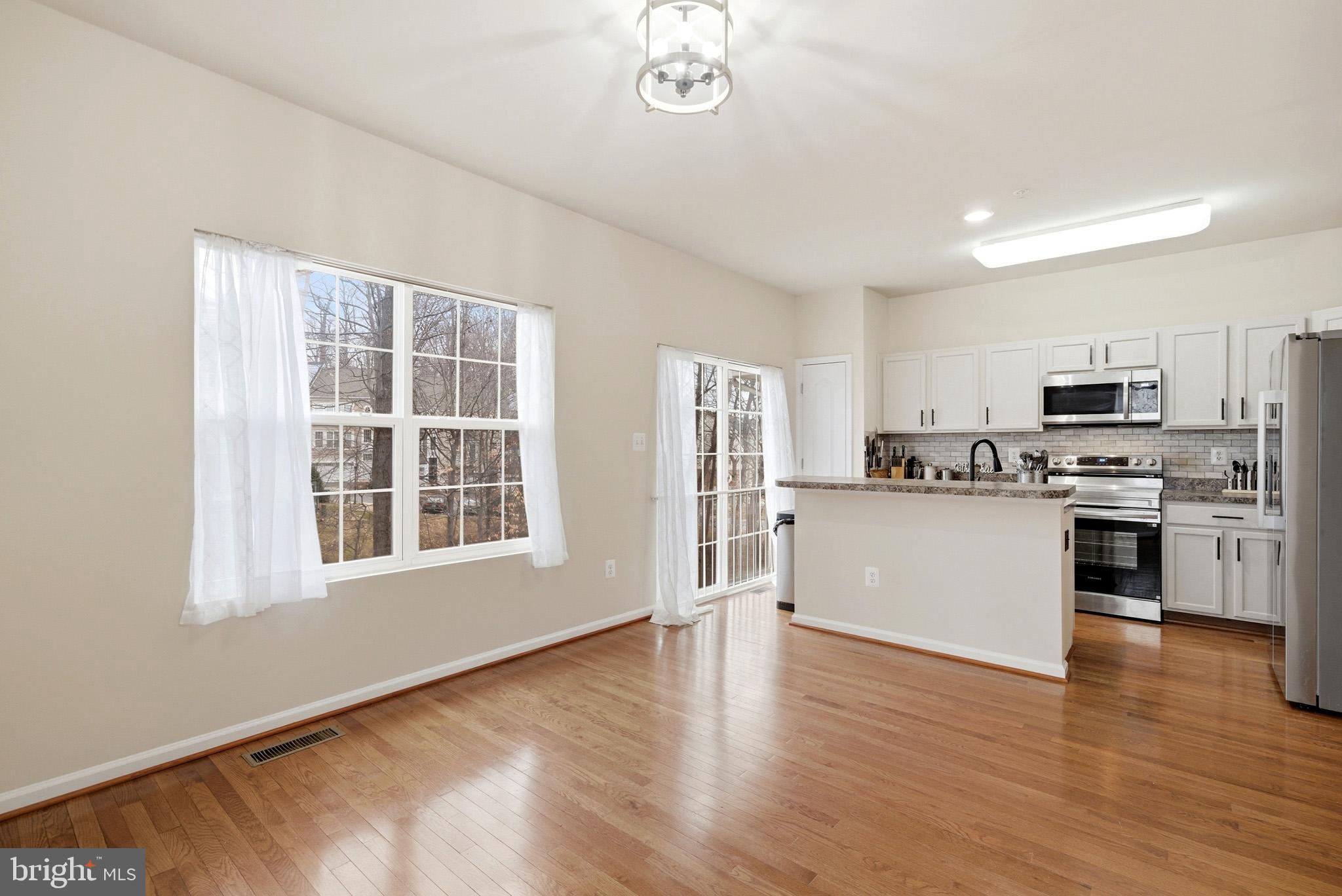 RIVERWATCH - Residential