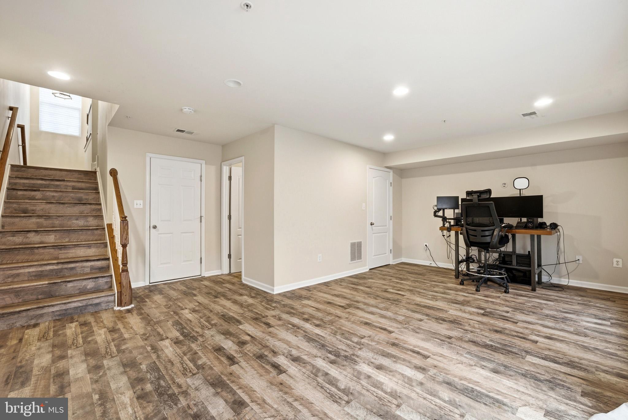 RIVERWATCH - Residential