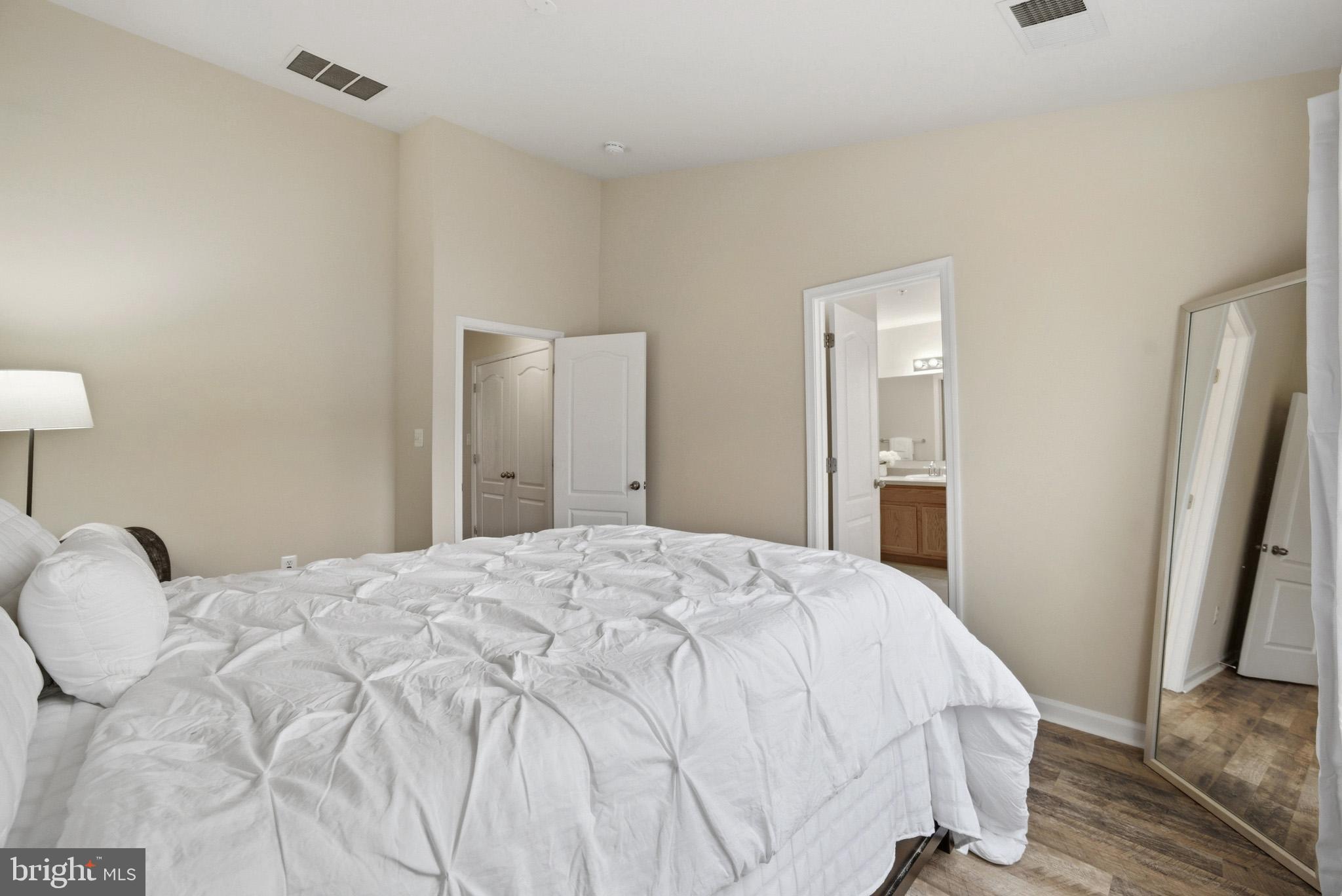 RIVERWATCH - Residential