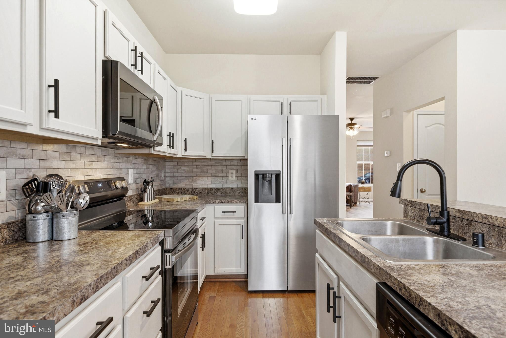 RIVERWATCH - Residential