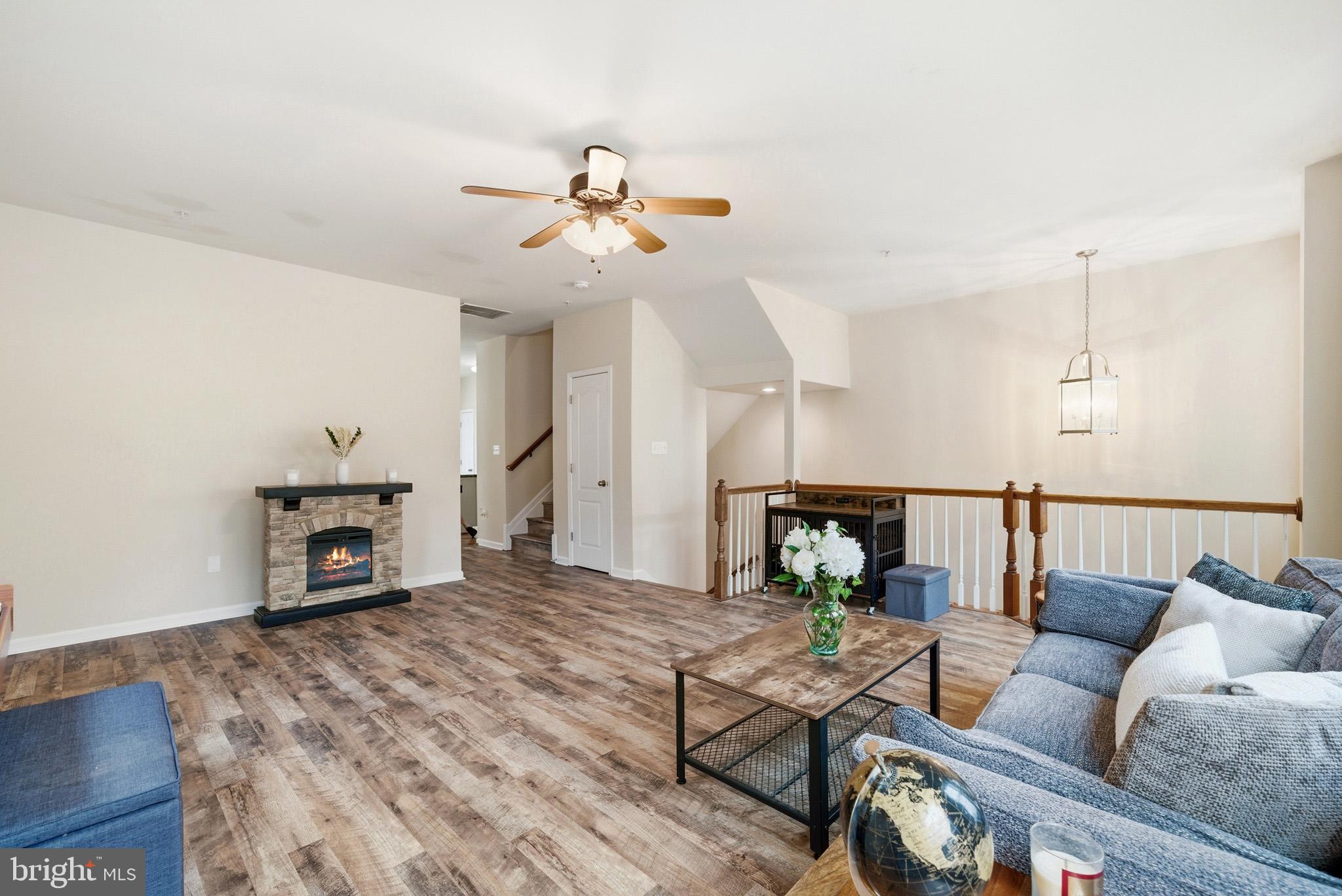 RIVERWATCH - Residential